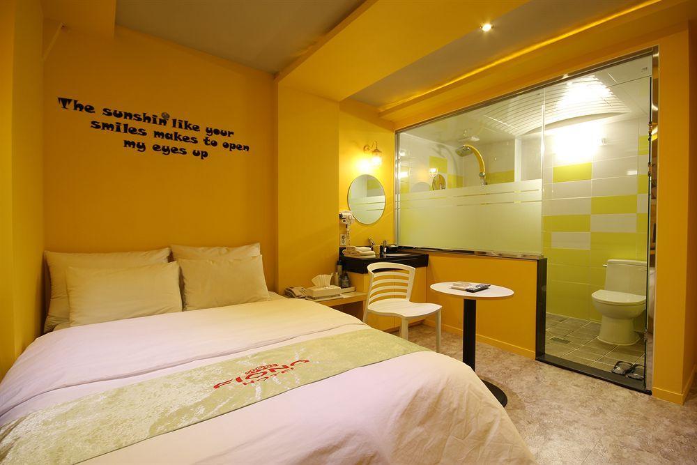 Fiona Hotel Seoul Exterior photo